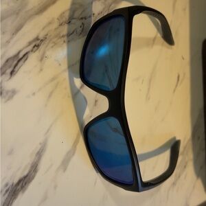 Stylish, Nike Black Sunglasses with Blue Lenses